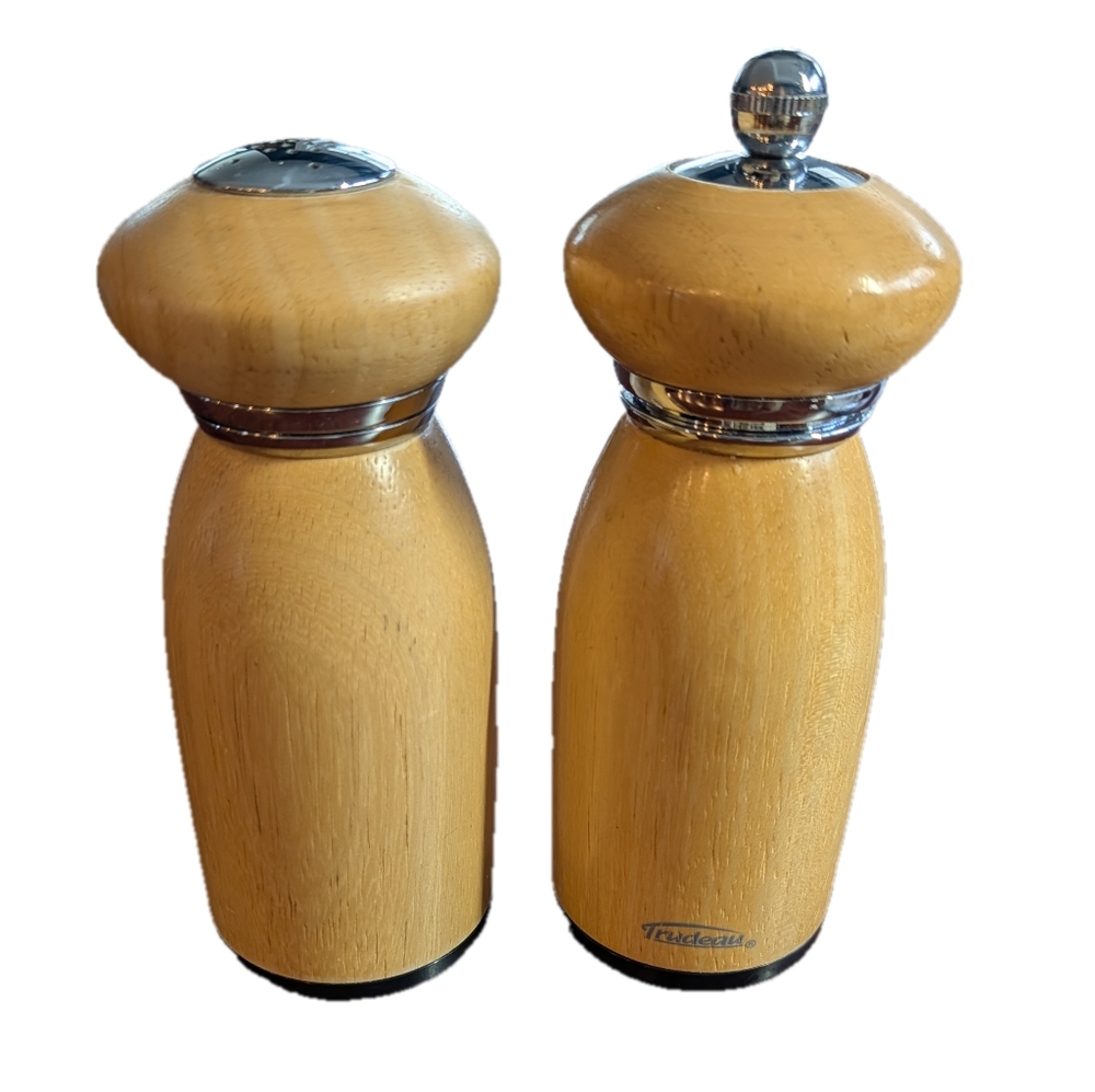 Trudeau Blonde Wood MCM Salt Shaker And Pepper Mill Set